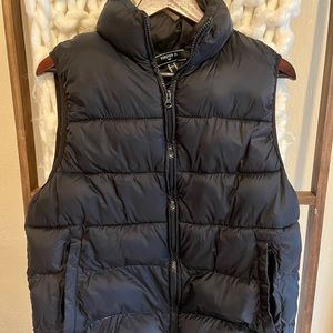 mens medium puffer vest